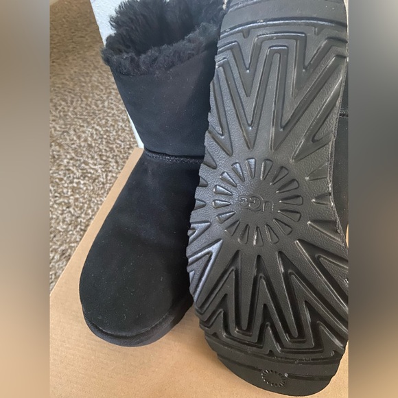 UGG MINI BAILEY BOW CHECKERED - Picture 3 of 6